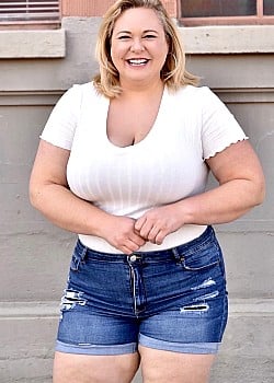 Mandy Coffey image 2 of 4