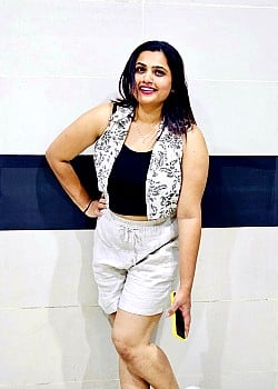 Maneesha Murali image 3 of 4