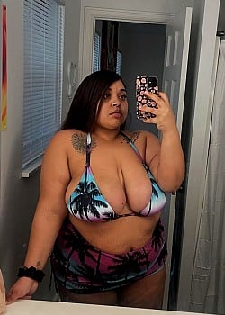 Mani Janae image 1 of 1