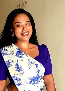 Manju Bharkavi image 2 of 3