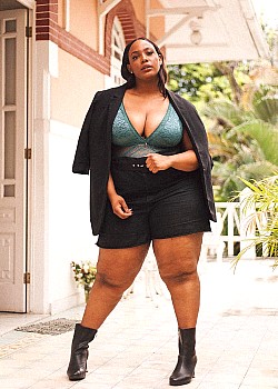 Manuh Rubi image 3 of 4