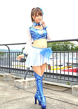 Mao Akutsu image 3 of 3