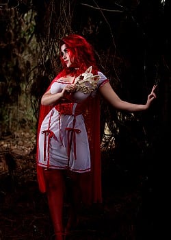 Mara Manson image 2 of 3