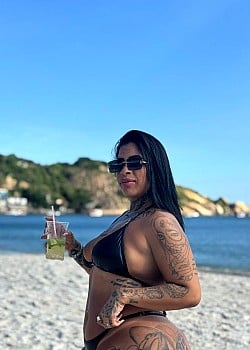 Marcelly Mello image 2 of 2