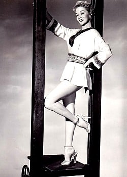 Mari Blanchard image 4 of 4