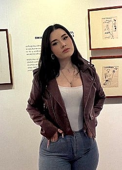 Mari Gonzalez (Instagram) image 2 of 3