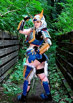 Mari Renee image 3 of 3