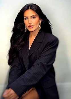 Maria Bouklou image 3 of 3
