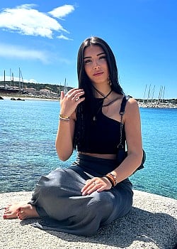 Maria Gaona image 3 of 3