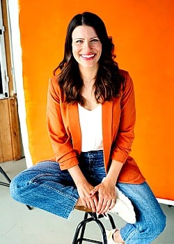 Maria Jeszke image 4 of 4