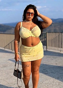 Maria Magalhaes image 2 of 4