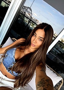 Maria Vieira image 1 of 2