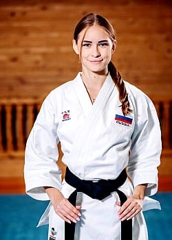 Maria Zotova image 1 of 2