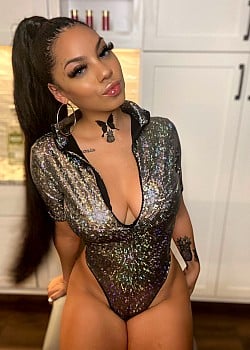 Mariaa Skyy image 4 of 4