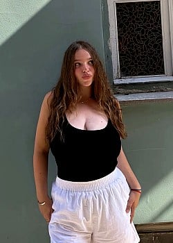 Mariam Baklaga image 3 of 3