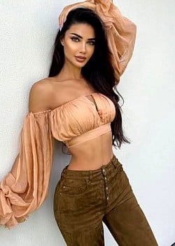 Mariam Rod image 2 of 3