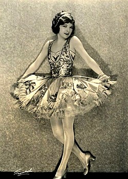 Marian Nixon image 2 of 4