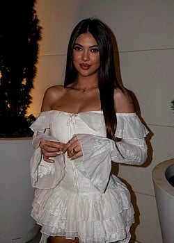 Mariana Teixeira image 2 of 3