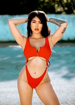 Marie Madore image 3 of 4
