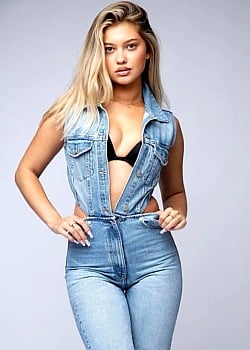 Mariel Alexandra image 2 of 4