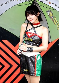 Marika Minato image 1 of 4