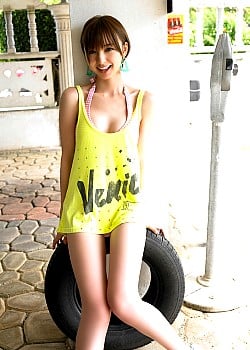 Mariko Shinoda image 3 of 4