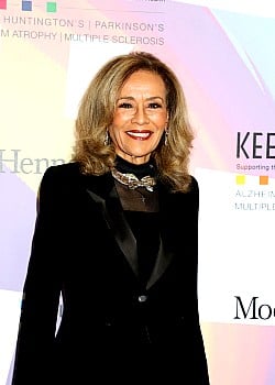 Marilyn McCoo image 1 of 2