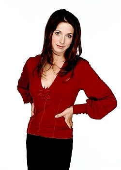 Marin Hinkle image 1 of 4