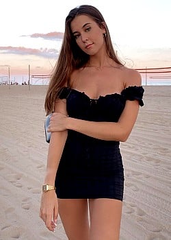 Marina Sanz image 4 of 4
