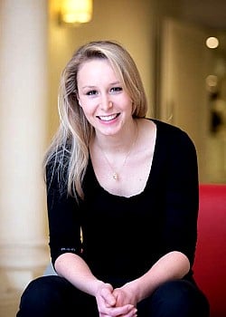 Marion Le Pen image 1 of 2