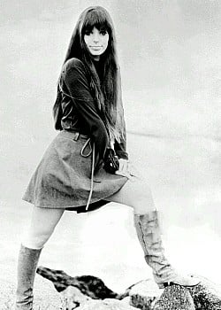 Mariska Veres image 2 of 3