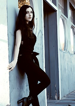 Marissa Nadler image 2 of 4