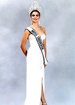 Maritza Sayalero image 2 of 2