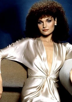 Mary Elizabeth Mastrantonio image 1 of 1