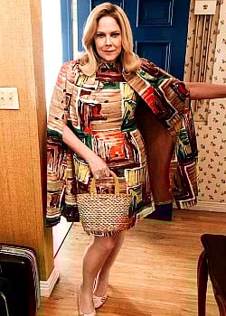 Mary McCormack image 2 of 3