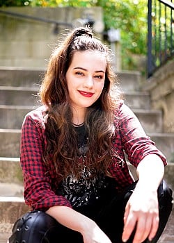 Mary Mouser image 3 of 4