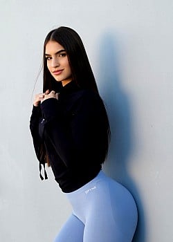 Maryan Velasco image 4 of 4
