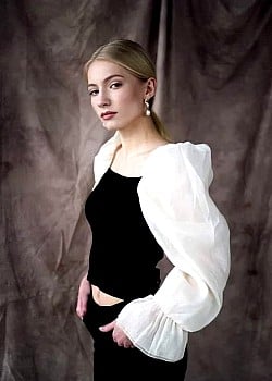 Marysia Dawidziuk image 3 of 4