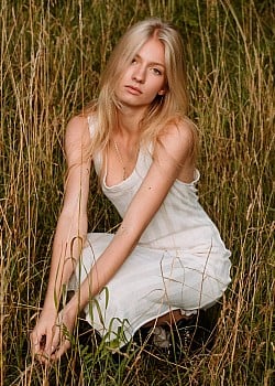 Marysia Dawidziuk image 4 of 4