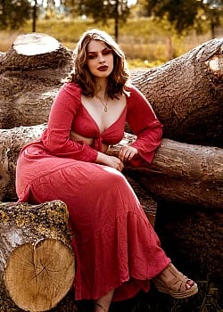 Maura Levanna image 3 of 4