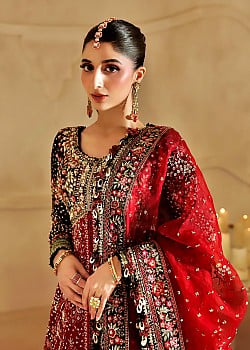 Mawra Hocane image 4 of 4