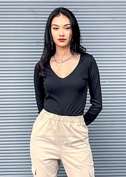 May Myat Noe image 4 of 4
