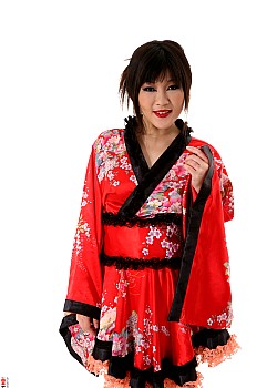 Maya Mai image 4 of 4