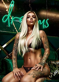 Mayra Dias Gomes image 2 of 3