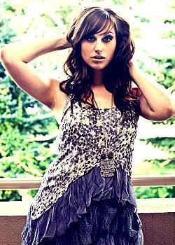 Meagan Marie image 1 of 4