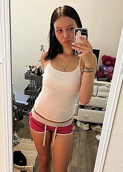 Meagan Olivia image 1 of 4