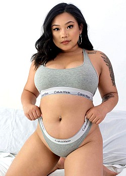 Mee Ci Wang image 4 of 4