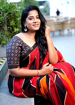 Meenal image 2 of 3