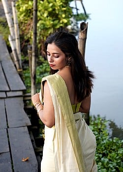 Meenu Lal image 3 of 4