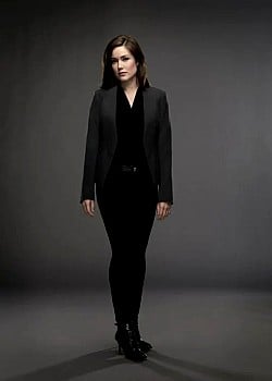Megan Boone image 2 of 4